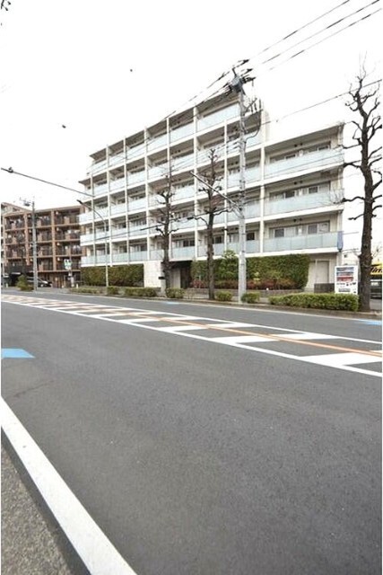 建物外観　オートロック完備