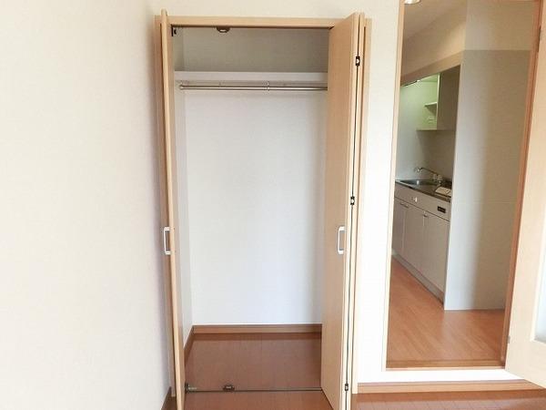 収納　洋室収納！