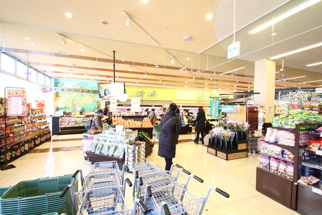 スーパー　サミットストア鷺宮店（スーパー）まで994m