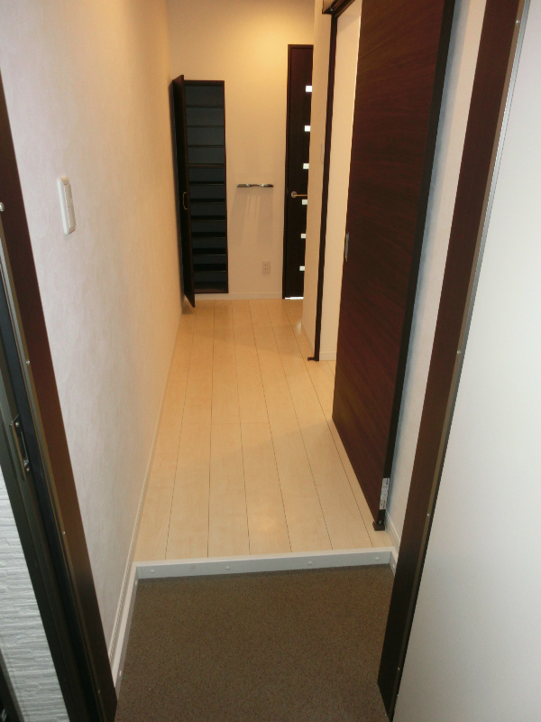 玄関　※参考写真