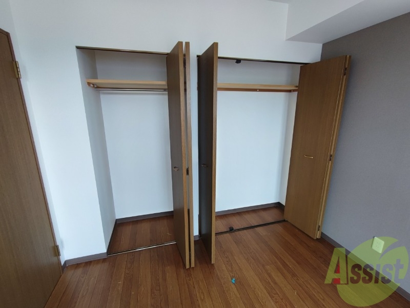 収納　寝室の収納です。部屋がすっきり片付きます。