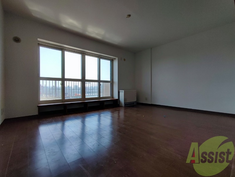 居室・リビング　広くてキレイなお部屋が広がっていて、充実した生活が送れそう。