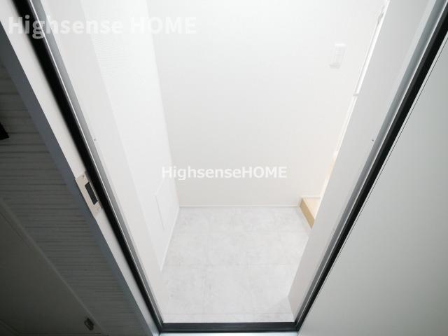 玄関　落ち着いた玄関です