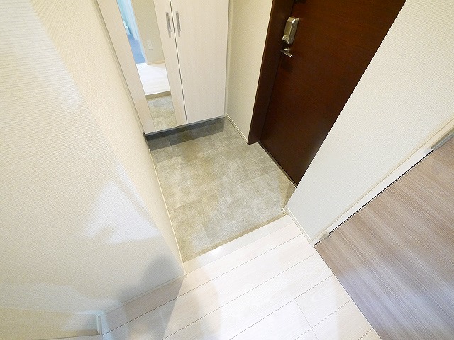 玄関　シンプルで使いやすい玄関です