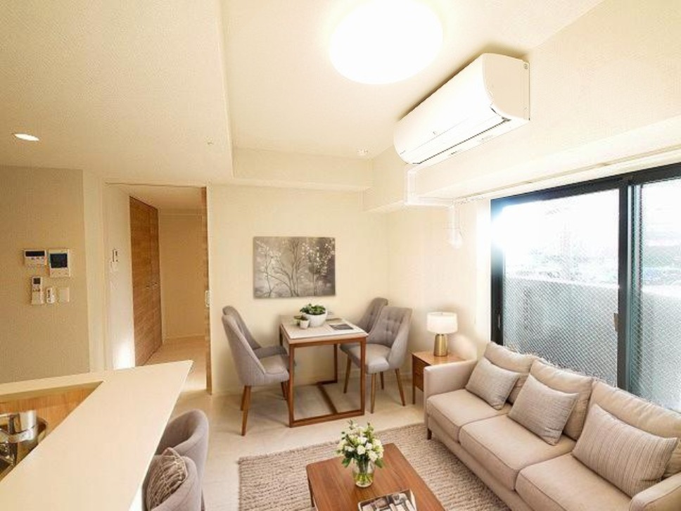 居室・リビング　CGで家具等を配置したもので家具等は含まれません。