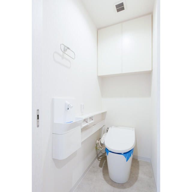 トイレ　写真は同タイプ住居です。