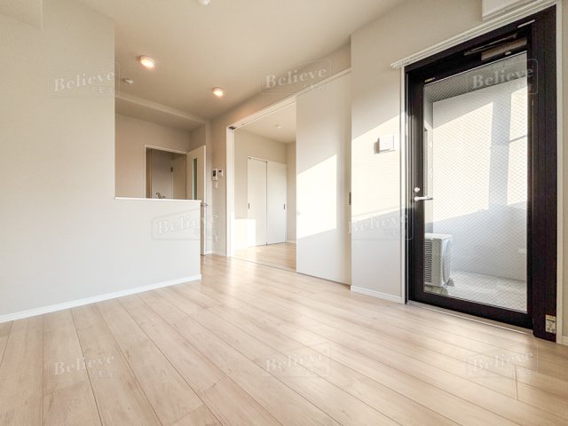 居室・リビング　明るいリビングです☆