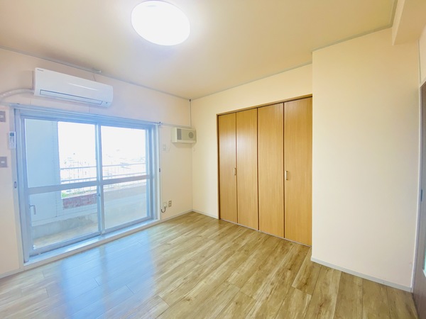 その他部屋・スペース　右側洋室