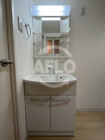 洗面設備　グランパシフィック堀江WEST　独立洗面台