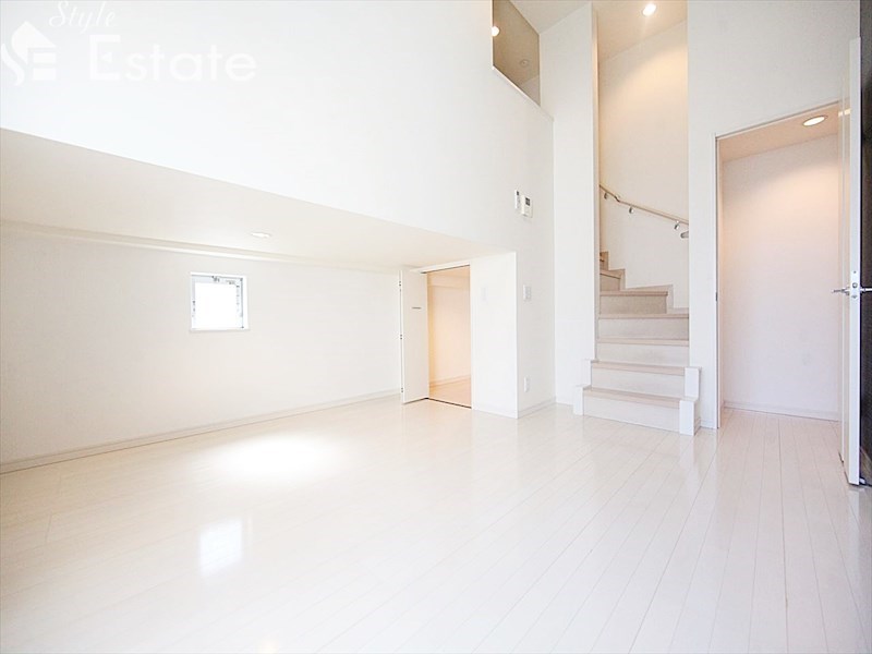 居室・リビング　内装