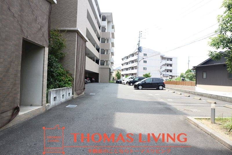 その他共有部分　敷地内駐車場完備です。