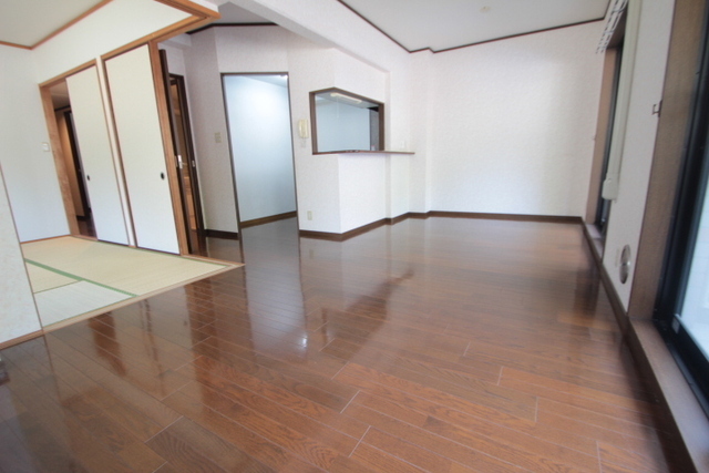 居室・リビング　別号室の写真になります。