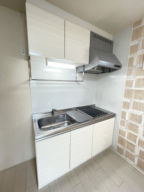 キッチン　コンパクトなキッチンで掃除もラクラク