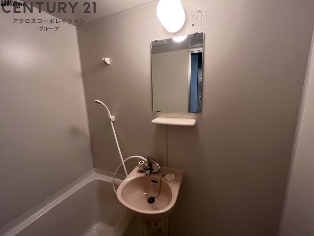 洗面設備　浴室内に洗面台がついてます！