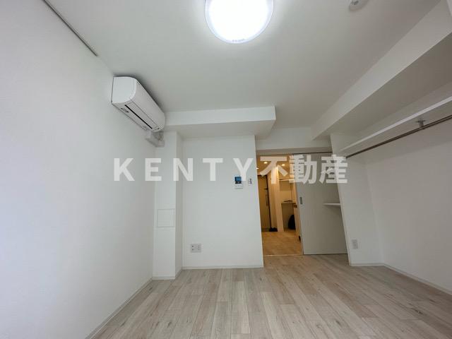 居室・リビング　こちらの居間で趣味の時間をお楽しみください