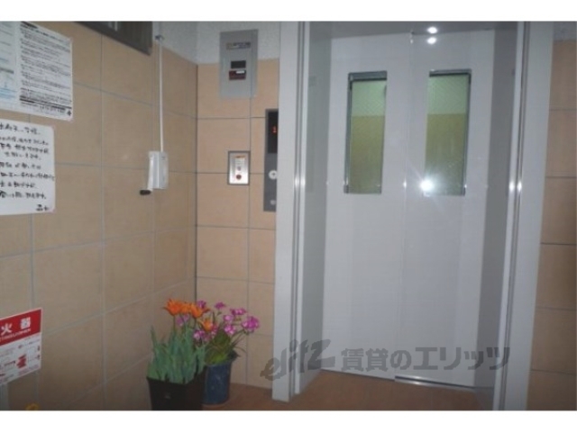 その他　エレベーター