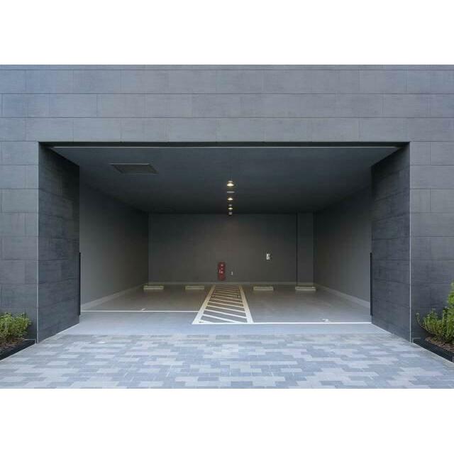 駐車場　駐車場の空き状況はお問い合わせください♪