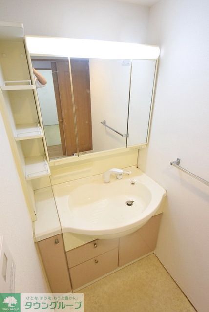 洗面設備　※同物件他号室写真