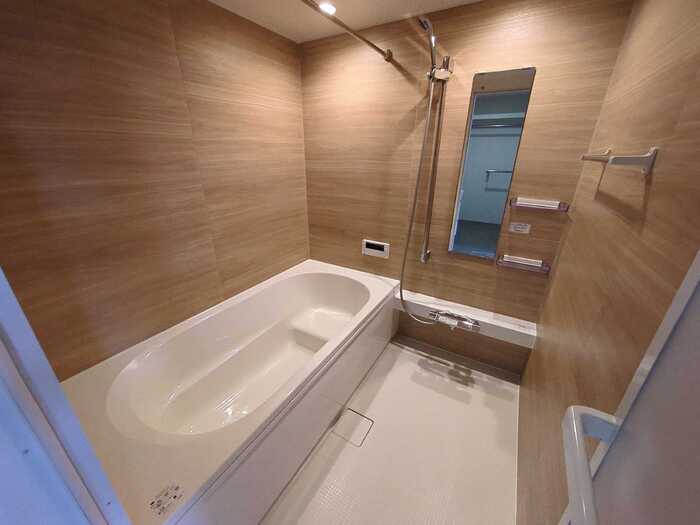 バス・シャワールーム　お風呂で日々の疲れを落としましょう