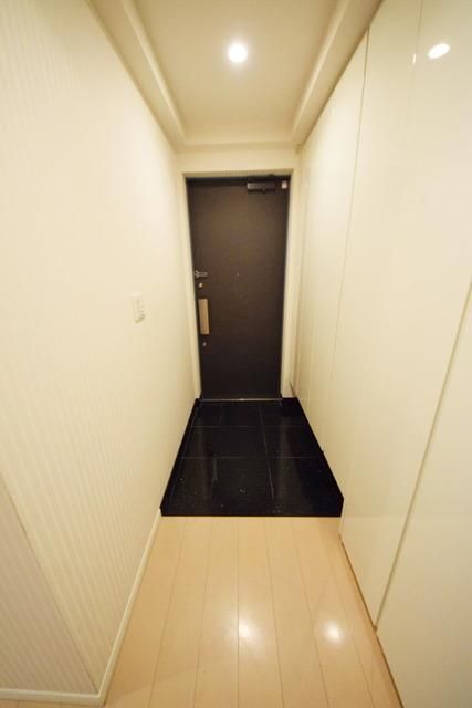 玄関　★高級感のあるお部屋になります。★