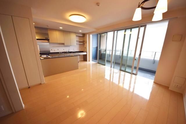 居室・リビング　★広々した16.7帖のリビングです。★