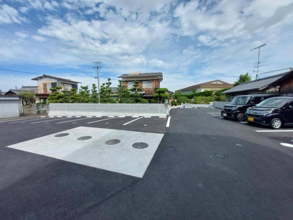 駐車場　駐車場