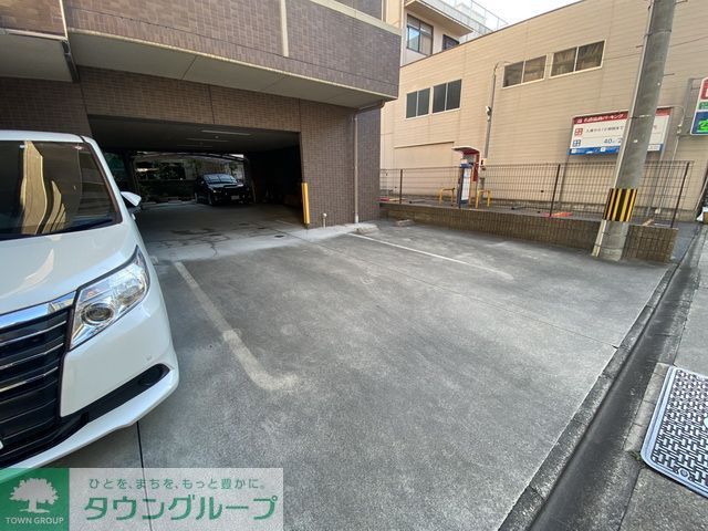 駐車場　駐車場