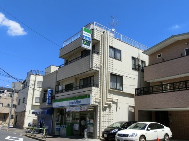 コンビニ　ファミリーマート丸善日暮里店（コンビニ）まで229m
