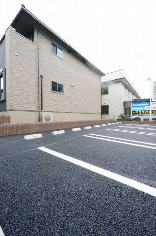 駐車場　駐車場に車を止められます