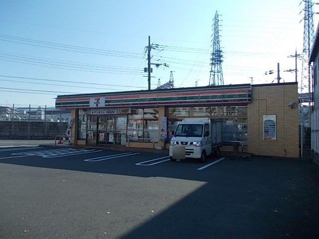 コンビニ　セブンイレブン 上鳥羽南鉾立町（コンビニ）まで550m