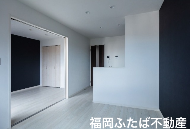 麦野4丁目APの居間写真