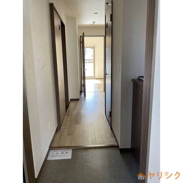 玄関　同間取り別部屋になります。※イメージ