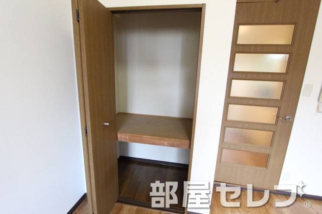 収納　広い広い収納スペースです。