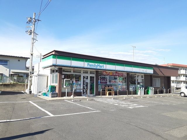 コンビニ　ファミリマ  末広町二丁目店（コンビニ）まで650m