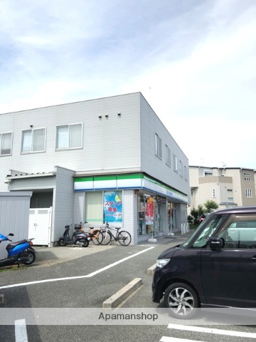コンビニ　ファミリーマート（コンビニ）まで508m