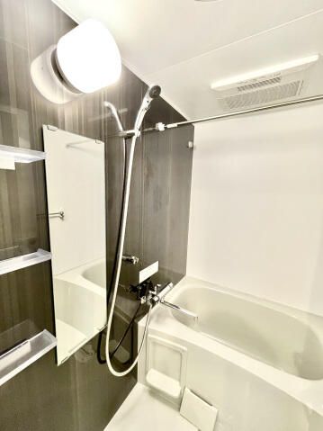 バス・シャワールーム　■浴室暖房乾燥機能付きバス♪
