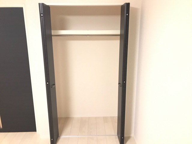 収納　クローゼット付きで収納も困りません！