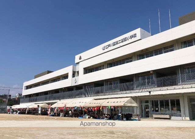 小学校　第二葛西小学校（小学校）まで518m