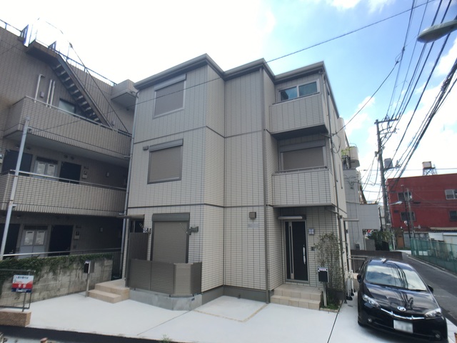 建物外観　お出かけらくらく！笹塚駅徒歩６分の好立地♪