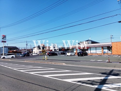 コンビニ　セブンイレブン　豊橋三ッ相町店（コンビニ）まで575m