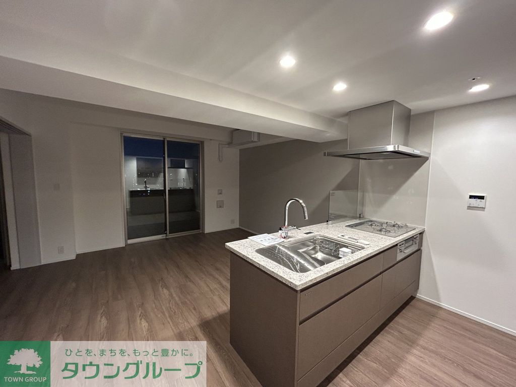 プライマル町屋の居間写真
