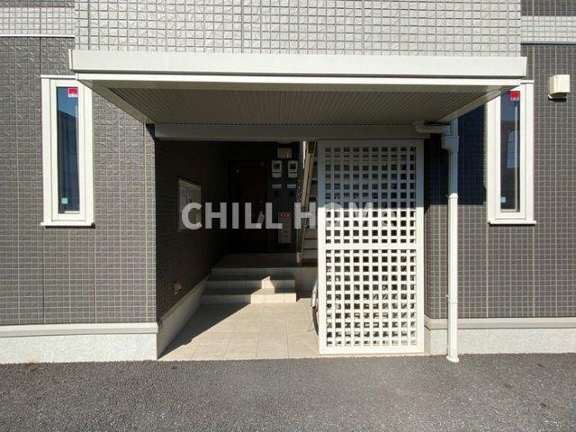 エントランス　当社、チルホームのHPもご覧ください(^^)/物件情報多数♪