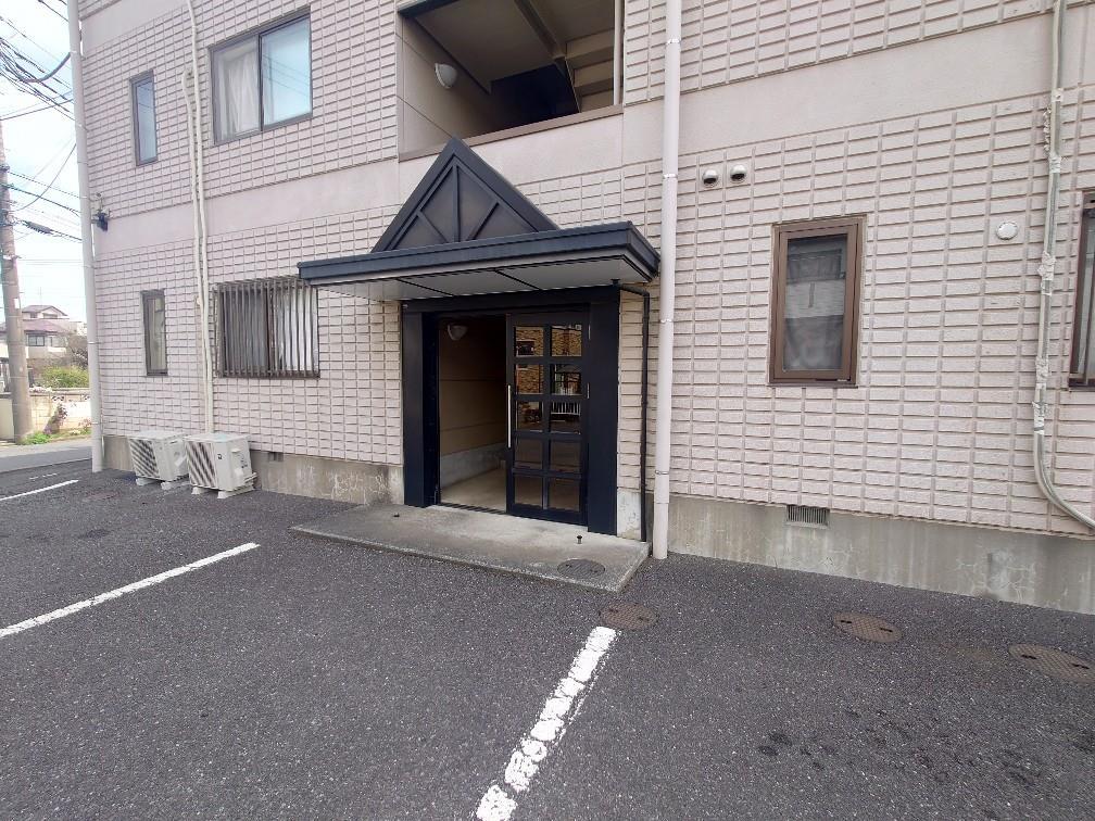ＪＲ武蔵野線 東浦和駅 徒歩34分 3階建 築32年の外観写真