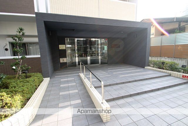 阪急神戸線 十三駅 徒歩5分 9階建 築18年の外観写真
