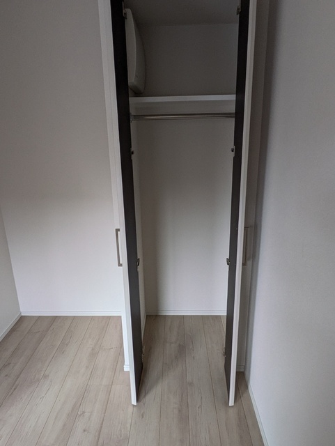 収納　※同間取り別号室の写真です