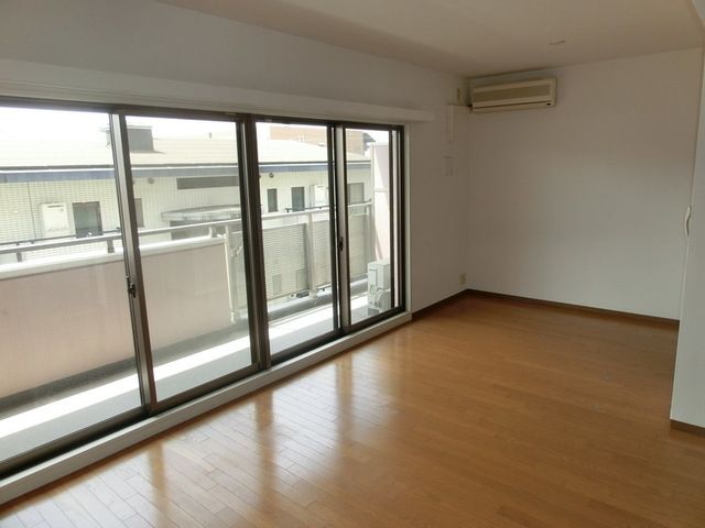 キッチン　※写真は同タイプ住戸です。