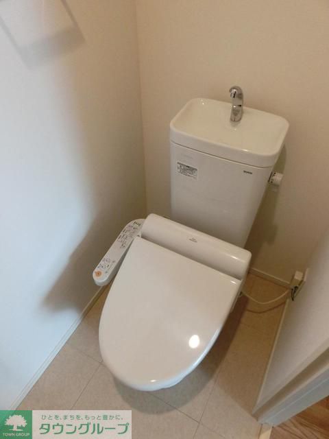 トイレ　※写真は同タイプ住戸です。