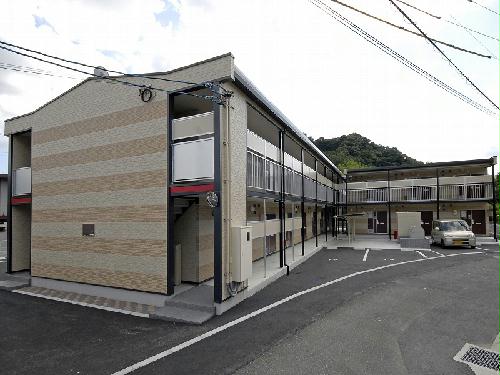 レオパレスＩＴＯＹＯＮＥの建物外観