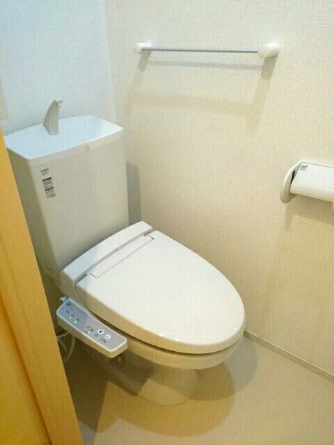 【鹿児島市春山町のアパートのトイレ】