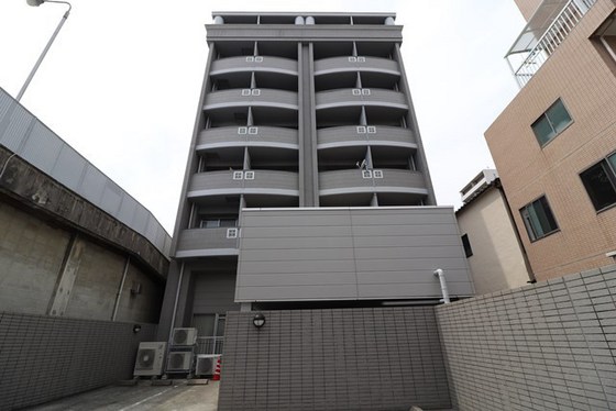 広島市中区舟入南のマンションの建物外観